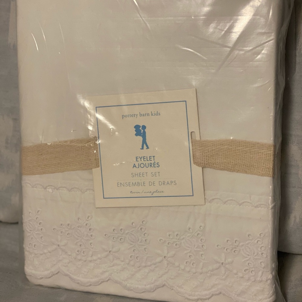 Pottery Barn “Eyelet Ajoures” twin sheet set